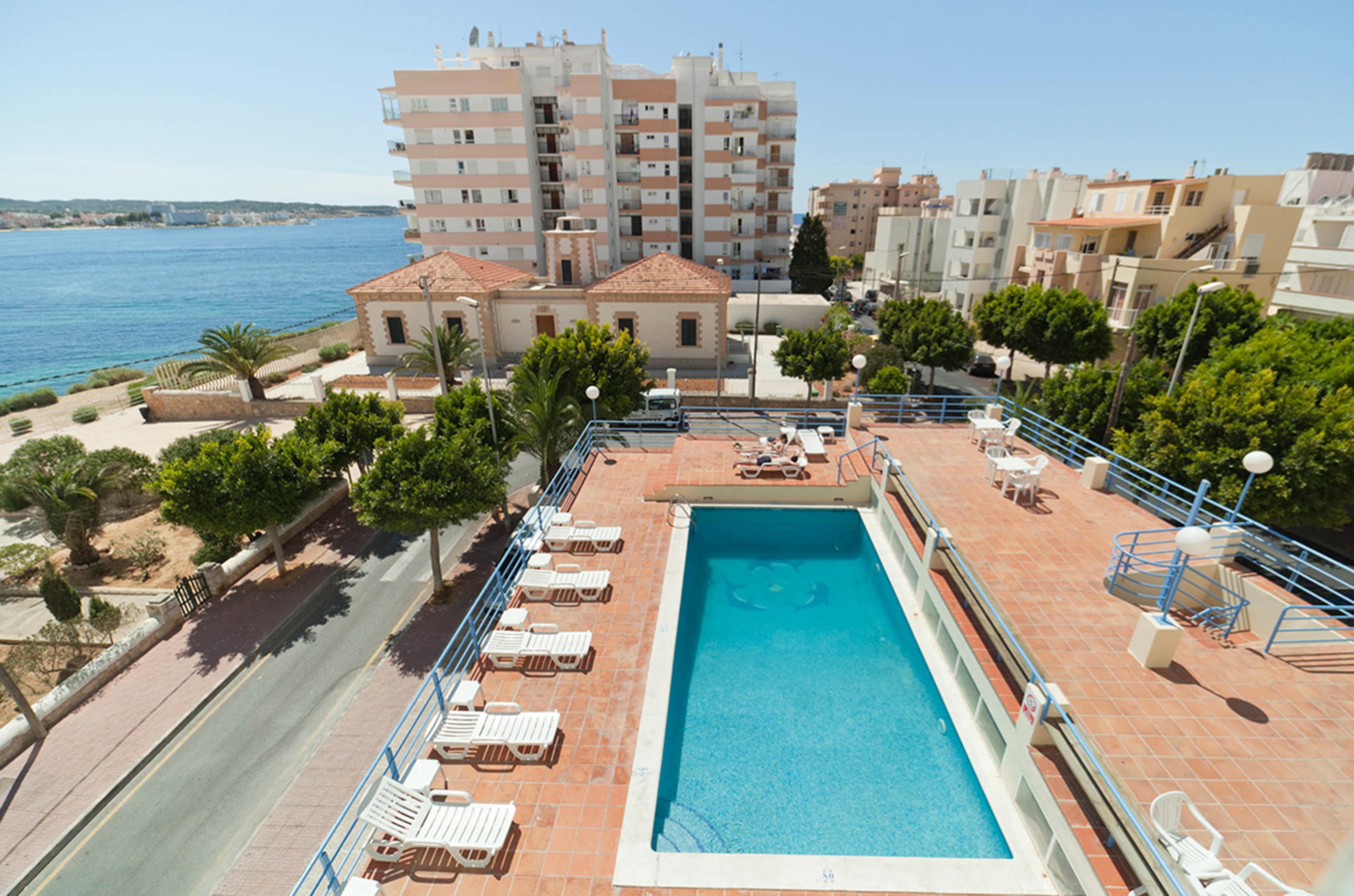 Aparthotel Vibra Sanan - Adults Only San Antonio  Exterior photo