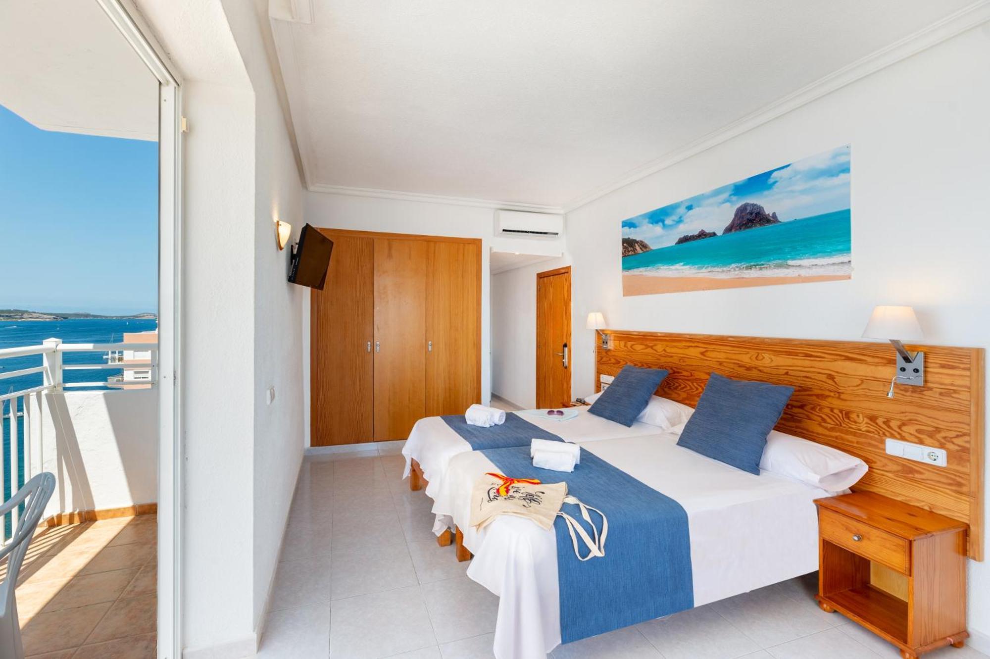 Aparthotel Vibra Sanan - Adults Only San Antonio  Exterior photo