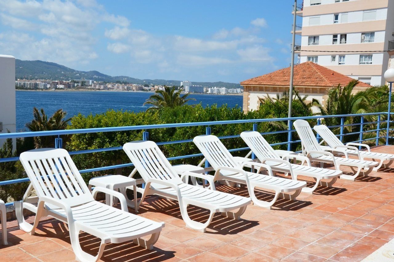 Aparthotel Vibra Sanan - Adults Only San Antonio  Exterior photo